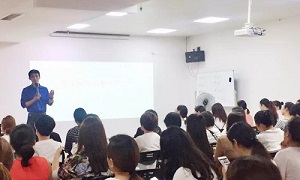 助力商户，，决胜十一丨星南方店一线销售精英专场培训会